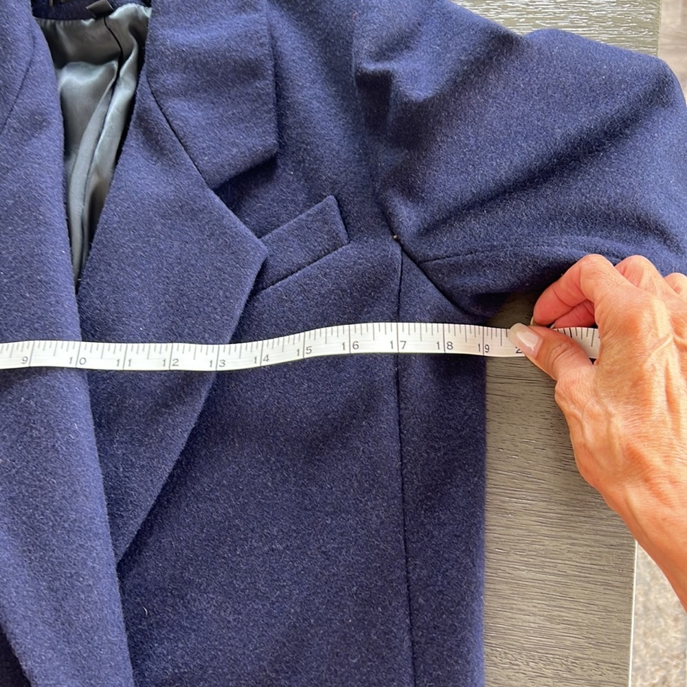 Adolfo over coat - Picture 9 of 14